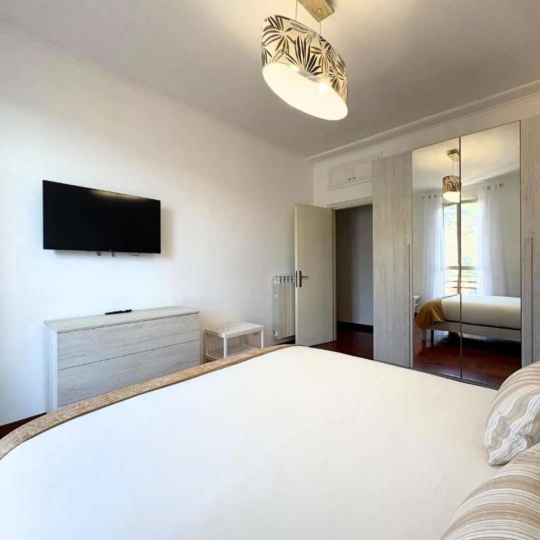 Casa Alice Near Vatican City - Modern, High Floor With View Rome Apartment